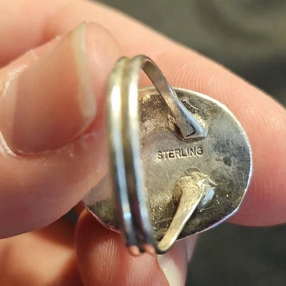 Sterling Silver Ring with Malachite Stone - Picture 3 of 6